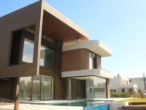 Casa  en Alquiler en El Yacht, Nordelta, Tigre