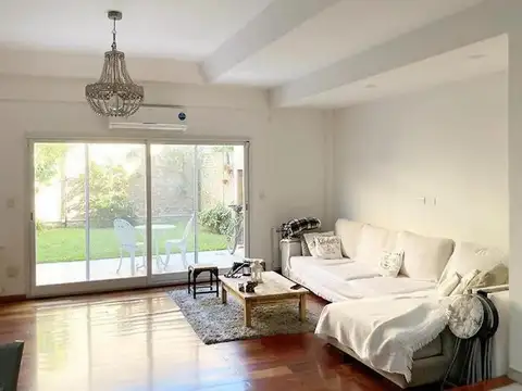 Casa en Alquiler Temporal con 1 cochera