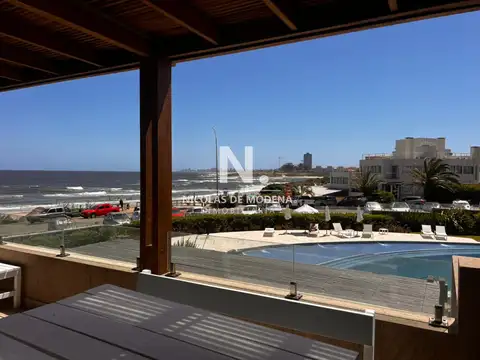 Espectacular Apartamento en La Barra frente a la playa de los cangrejos 