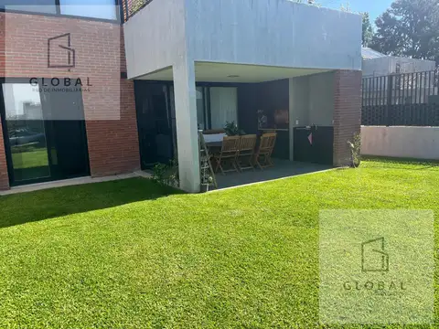 Casa en alquiler 3 ambientes con Jardín Santa Ana Joven