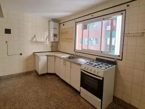 Av Corrientes 3800, Piso 10