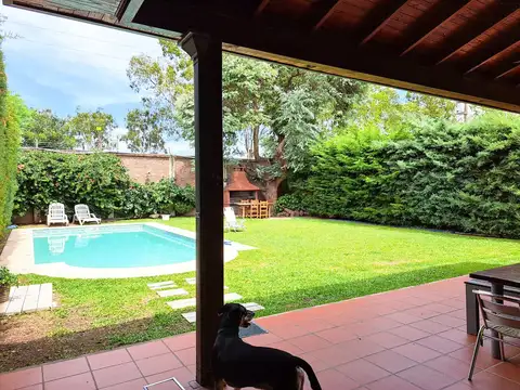 Casa en Venta en Quilmes, USD 380.000