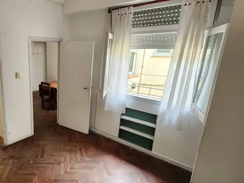 AYACUCHO y CORRIENTES. Dos amb pequeños superluminosos APTO PROFESIONAL