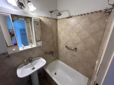 Depto Tipo Casa en Venta con 1 cocheras
