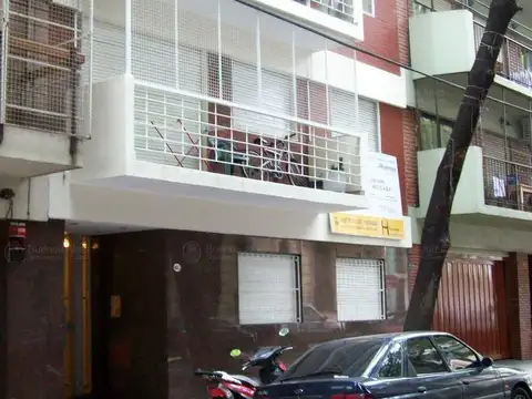 CUATRO AMBIENTES  3 BAÑOS COCHERA FIJA CON BALCON