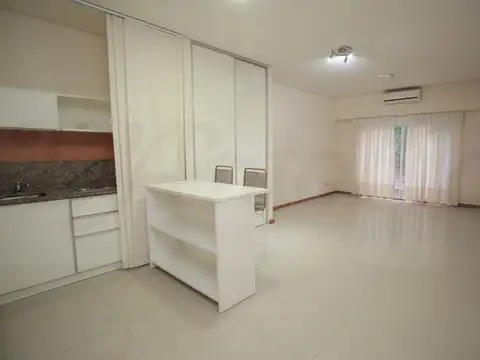 Alquiler- Semipiso  Monoambiente. Apto Profesional en Caballito