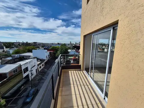 Departamento en Venta en Valentin Alsina, USD 75.000
