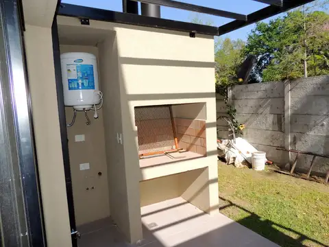 Depto Tipo Casa 2 ambientes con 1 baño