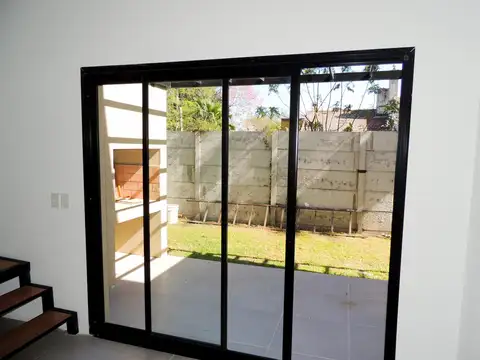 Depto Tipo Casa en Venta con 1 cocheras