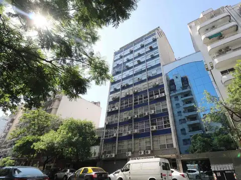 Alquiler oficina sala reunión recepción impecable