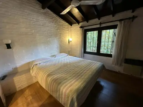 Avenida Enrique Shaw 2400