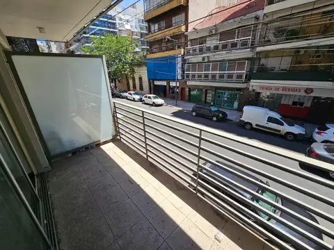 José A Cabrera 3100, Piso 1