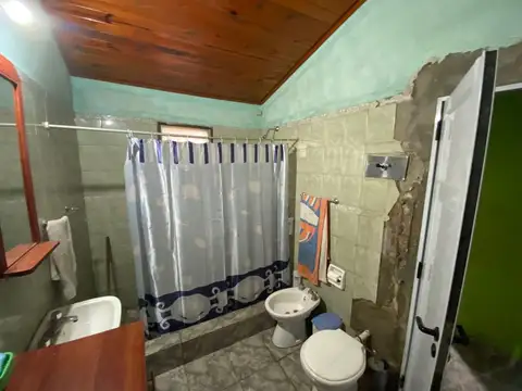 CASA EN VENTA MELCHOR ROMERO 2 DORMITORIOS