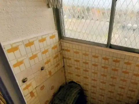Departamento 4 ambientes con 2 baños