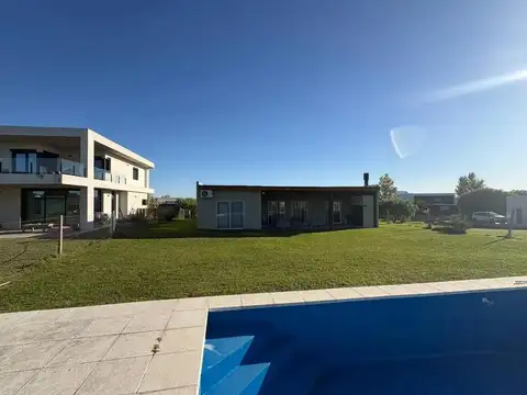 Luis Tagle 6300