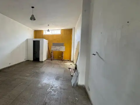 Local en Alquiler en El Talar, $ 700.000