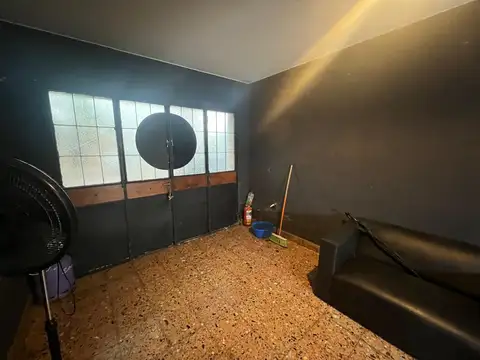 Casa 5 ambientes con 1 baño