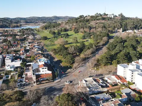 Venta Local Comercial +  Vivienda en Esq. Premium