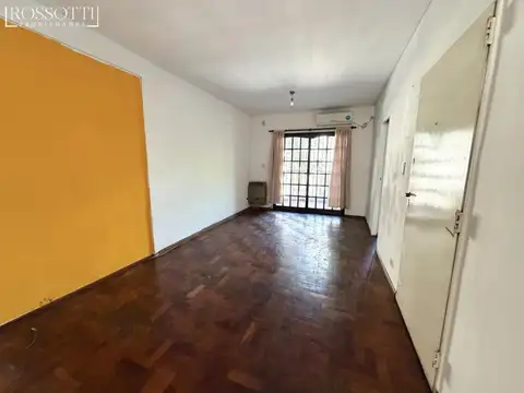 Mb depto semipiso 2 amb con 2 balcones al fte y c/fte - Muy luminoso - Bajas expensas