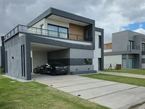 Casa a la venta en Barrio Privado El Rebenque