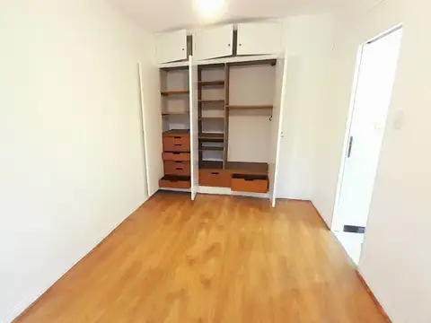 Depto Tipo Casa en Alquiler 40 años