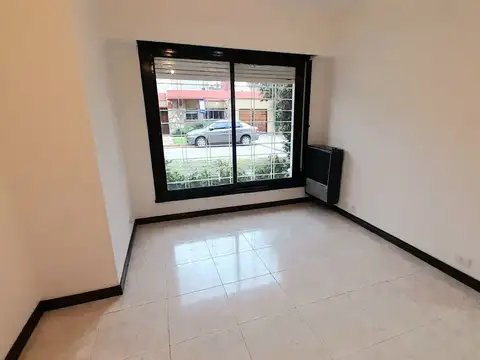 Depto Tipo Casa en Alquiler en Florida Mitre/Este, $ 1.700.000