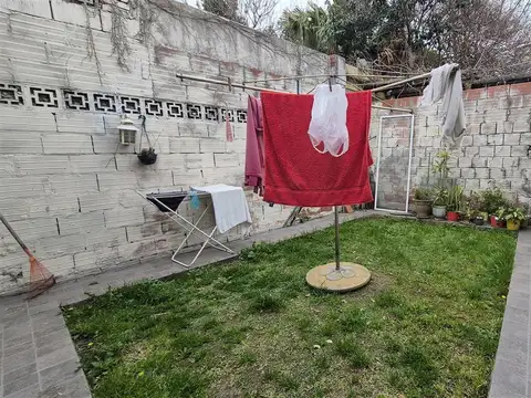 Depto Tipo Casa en Venta de 2 dormitorios