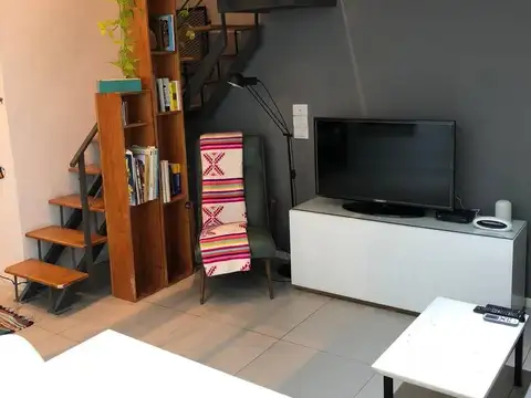 Depto Tipo Casa en Alquiler de 1 dormitorio