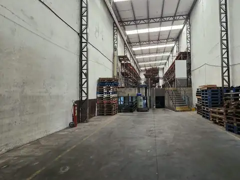 En Alquiler, Galpón 650 m2, Zona Industrial, Villa Martelli.