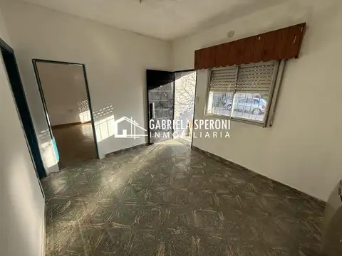Casa 3 ambientes con 1 baño
