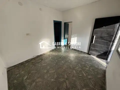 Casa 3 ambientes con 1 baño