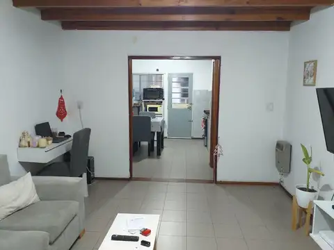 VENTA DE CASA PH MULTIFAMILIAR 3 DEPTOS DE 3 AMB. C/U CON 2 COCHERAS , PATIO Y TERRAZA