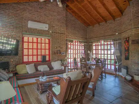 CASA 5 AMB VENTA EL MORO MARCOS PAZ PARQUE PILETA