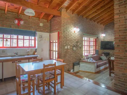 CASA 5 AMB VENTA EL MORO MARCOS PAZ PARQUE PILETA
