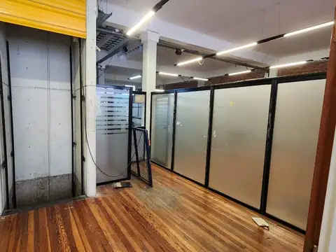Oficina Monoambiente con 5 baños