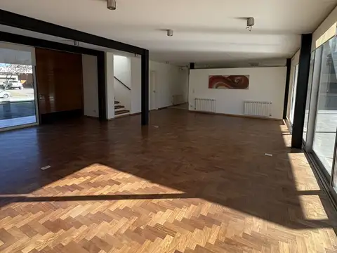 Venta Casa de Categoría 3 Dor La Santina Zona Sur