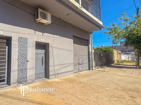 Departamento en Lomas Del Mirador, dos ambientes, sin expensas.