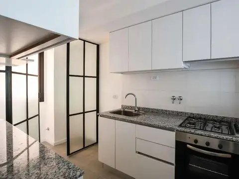 Avenida Pellegrini 2600, Piso 2°