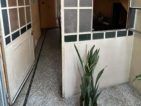 Depto Tipo Casa 4 ambientes con 1 baño