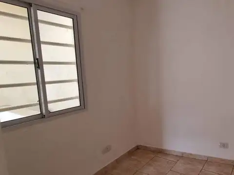 Depto Tipo Casa en Alquiler en Boedo, $ 400.000