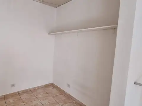 Depto Tipo Casa en Alquiler de Monoambiente