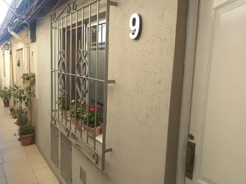 VENTA COMODO DEPARTAMENTO 2 AMBIENTES CON PATIO 