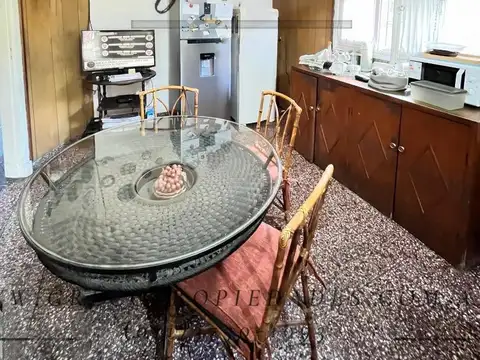 Casa 4 ambientes con 1 baño