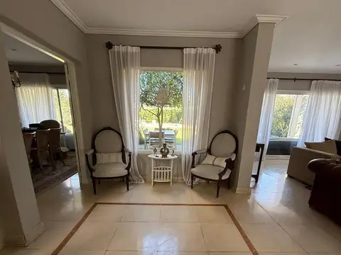 Casa bien ubicada en  San Jorge Village - Alquiler anual sin muebles