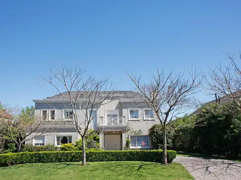 Casa en Alquiler de 4 dormitorios