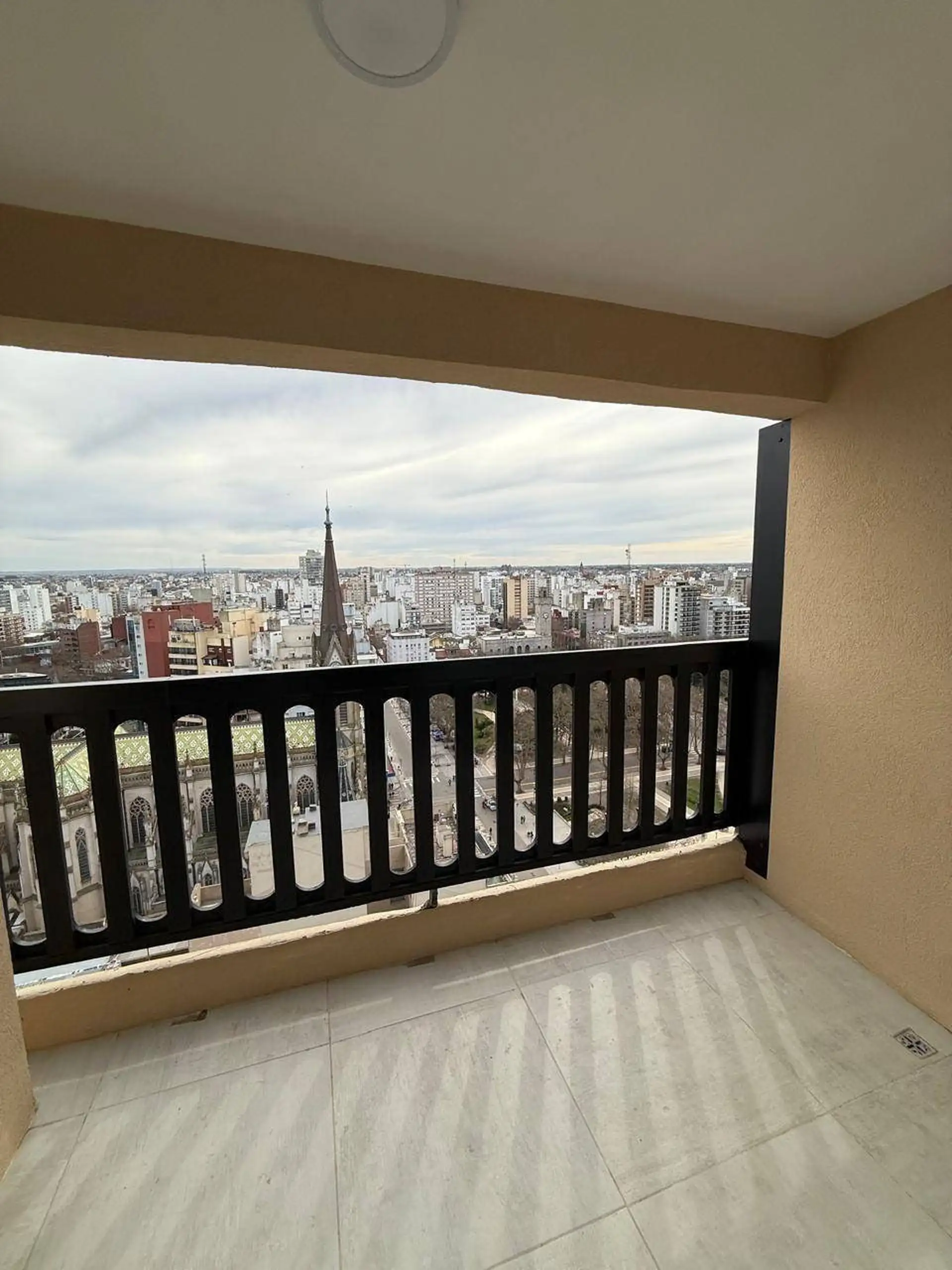 Venta Departamento 3 ambientes. Vistas Panoramicas. Zona centro