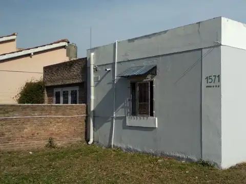 Casa en Venta en Luis Guillon, USD 65.000