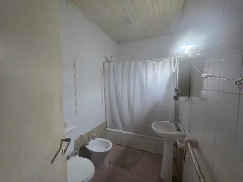 Casa en Venta con 4 cocheras