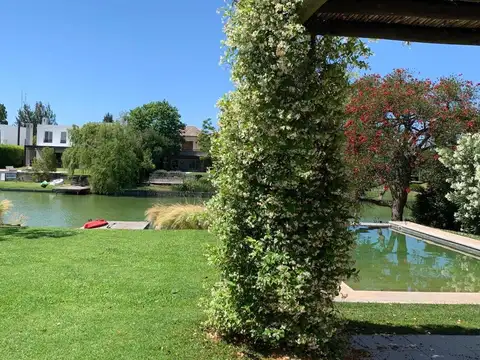 BARRIO CERRADO SANTA BARBARA