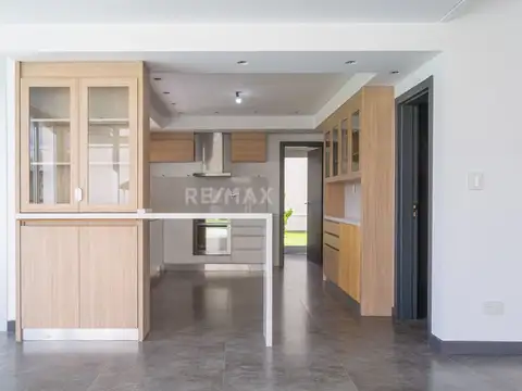 Casa en Alquiler al Oeste